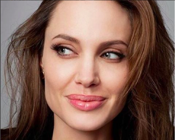 Angelina Jolie, icona di bellezza anche grazie alla bocca carnosa